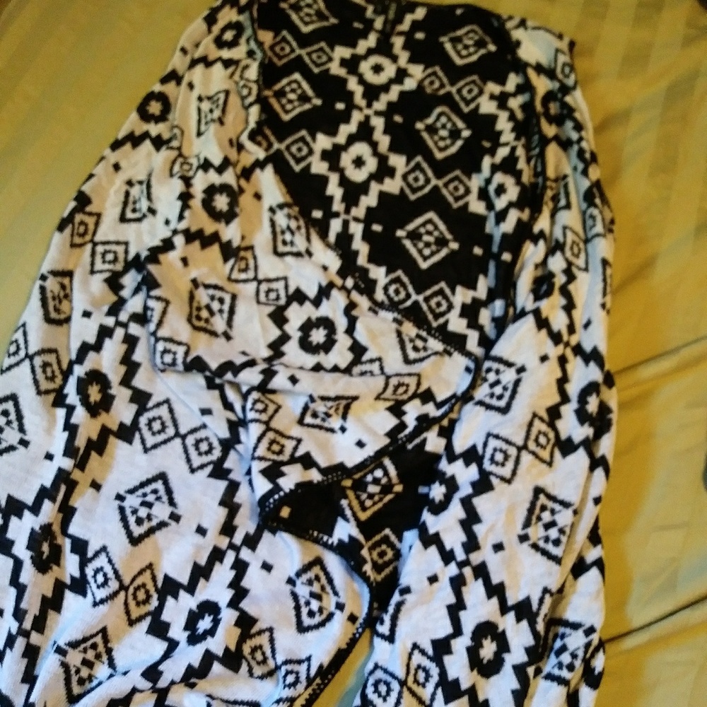Sleeveless cardigan